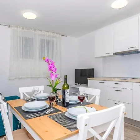 Apartment Jadran Split